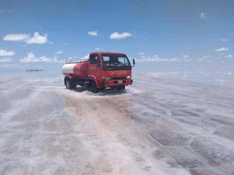 Transporte de Agua Potable en Uyuni